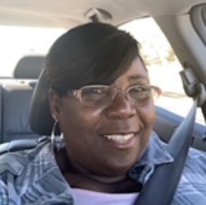 Meet your Posher, Denise